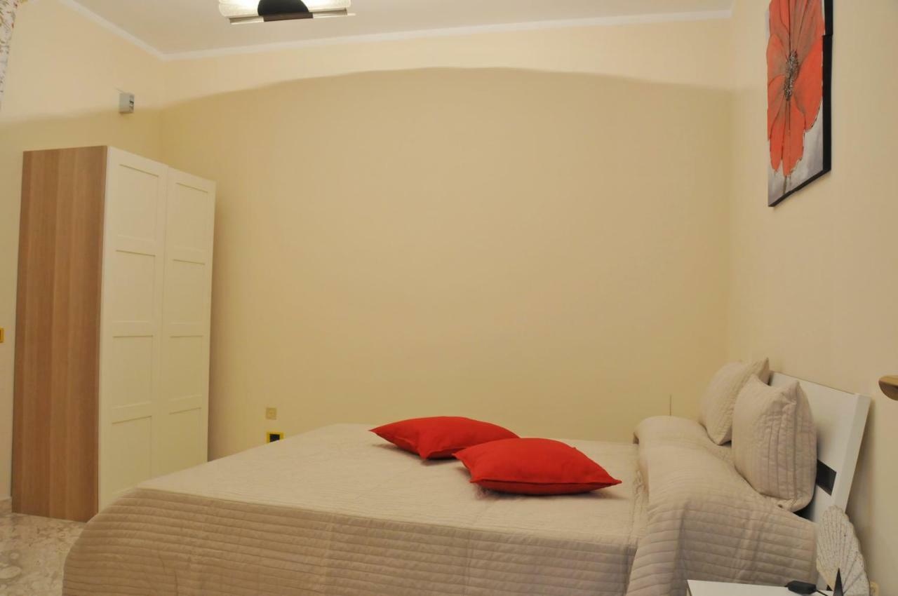 Paestum Rosae Bed and Breakfast Εξωτερικό φωτογραφία