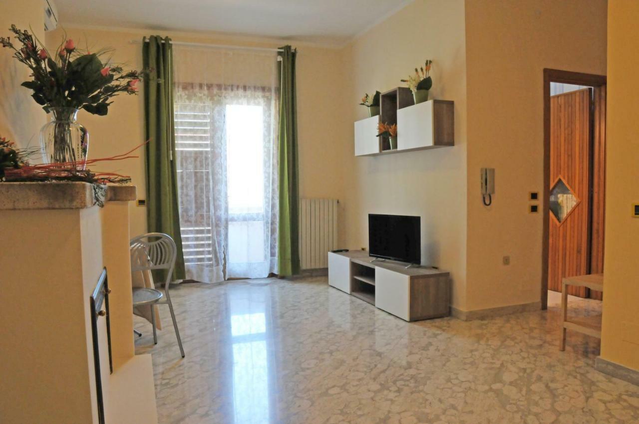Paestum Rosae Bed and Breakfast Εξωτερικό φωτογραφία